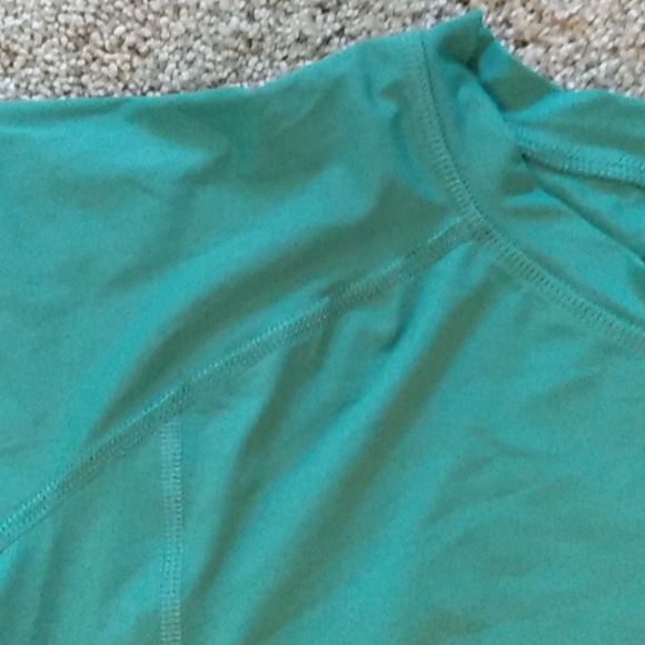 Ripzone rashguard - Picture 2 of 3